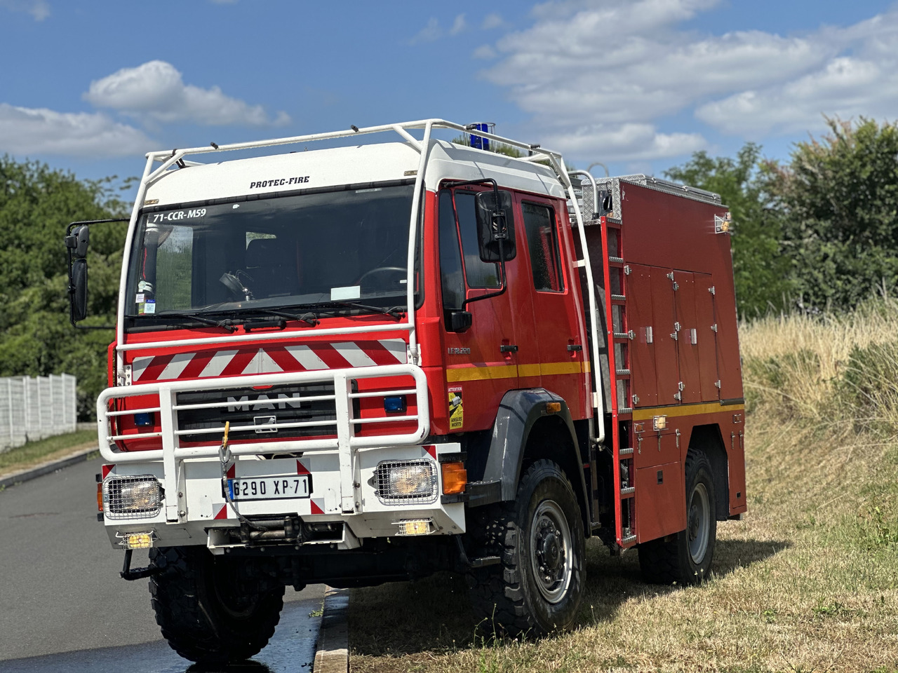 SHACMAN LE. 18-220 - Zjarrfikëse: foto 3 SHACMAN LE. 18-220 - Zjarrfikëse: foto 3