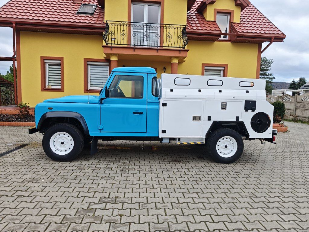 Land Rover Defender 130 RIVARD Premium - Kamion me vakuum: foto 3 Land Rover Defender 130 RIVARD Premium - Kamion me vakuum: foto 3