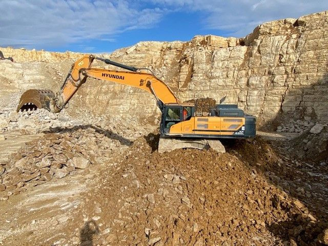 Hyundai HX 480 - Ekskavator me zinxhirë: foto 2 Hyundai HX 480 - Ekskavator me zinxhirë: foto 2