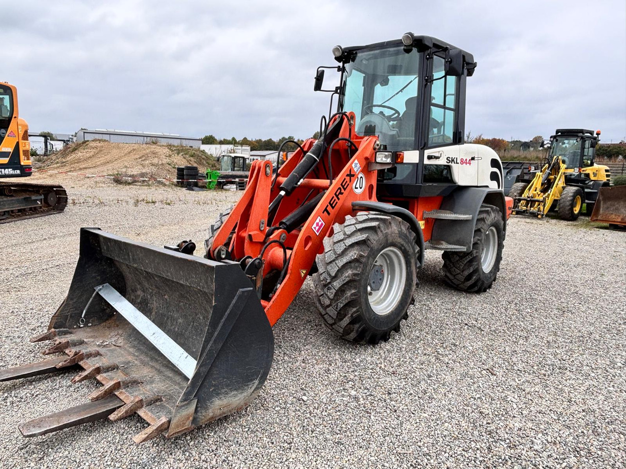 TEREX TL 100 - Fadrom me goma: foto 1 TEREX TL 100 - Fadrom me goma: foto 1