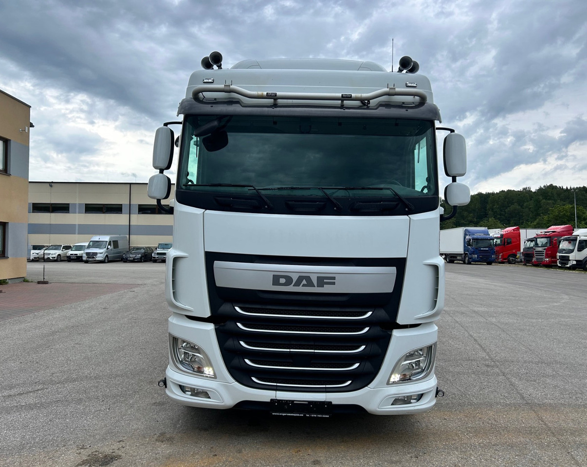 DAF XF510 - Kamion frigorifer: foto 3 DAF XF510 - Kamion frigorifer: foto 3