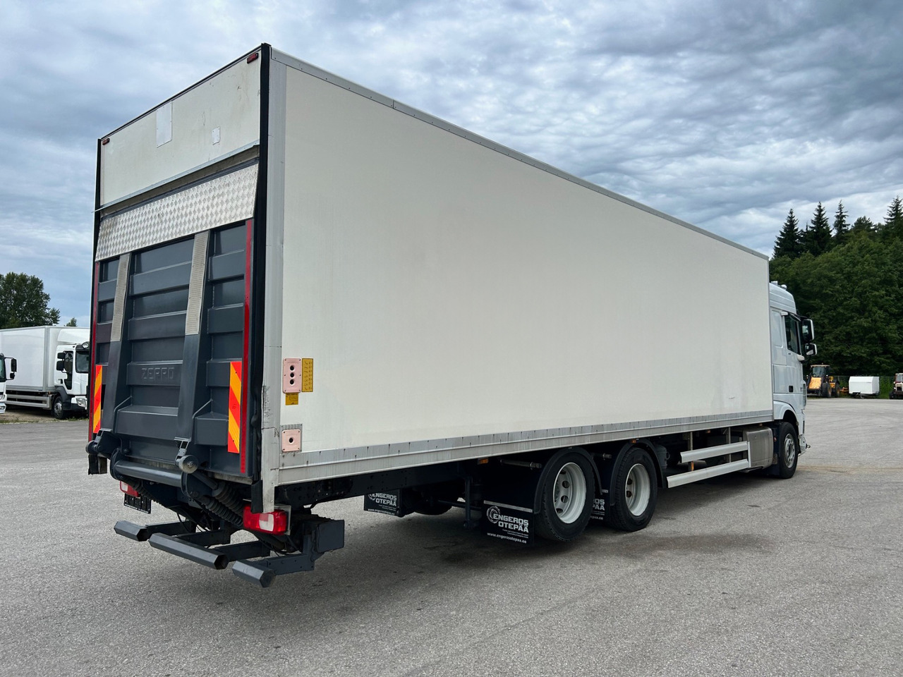 DAF XF510 - Kamion frigorifer: foto 4 DAF XF510 - Kamion frigorifer: foto 4