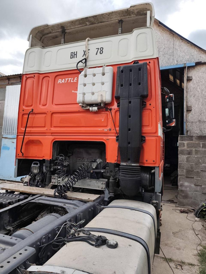 DAF XF 95.430 - Gjysmë-kamion: foto 3 DAF XF 95.430 - Gjysmë-kamion: foto 3