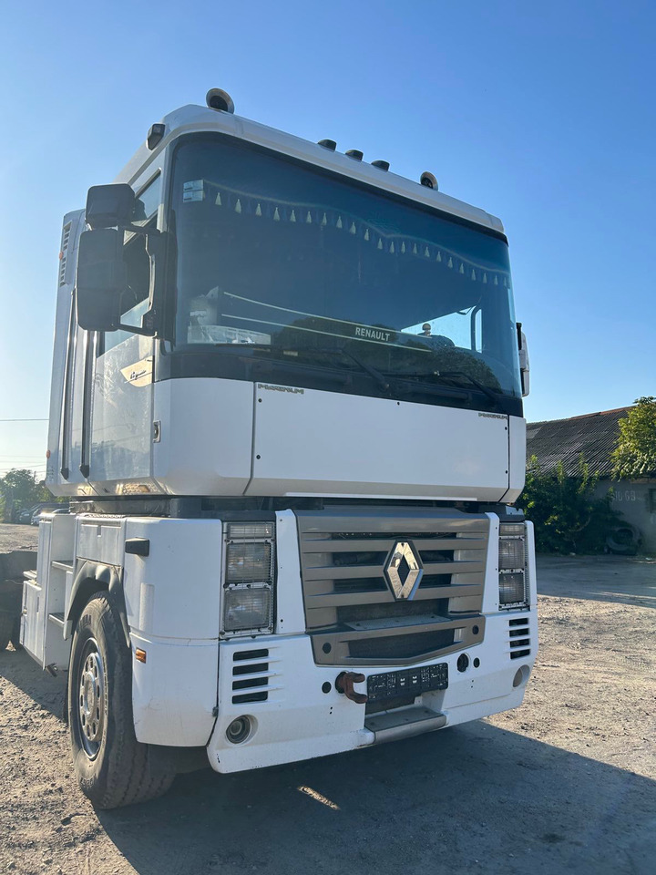 RENAULT Magnum 390 - Gjysmë-kamion: foto 1 RENAULT Magnum 390 - Gjysmë-kamion: foto 1