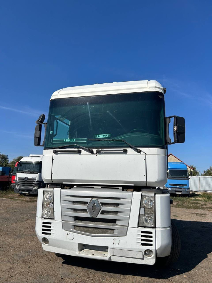 RENAULT Magnum 440 - Gjysmë-kamion: foto 2 RENAULT Magnum 440 - Gjysmë-kamion: foto 2
