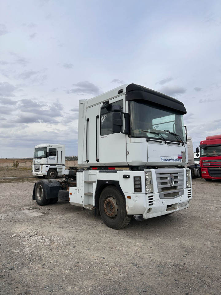 RENAULT Magnum 440 | ID1643S - Gjysmë-kamion: foto 1 RENAULT Magnum 440 | ID1643S - Gjysmë-kamion: foto 1
