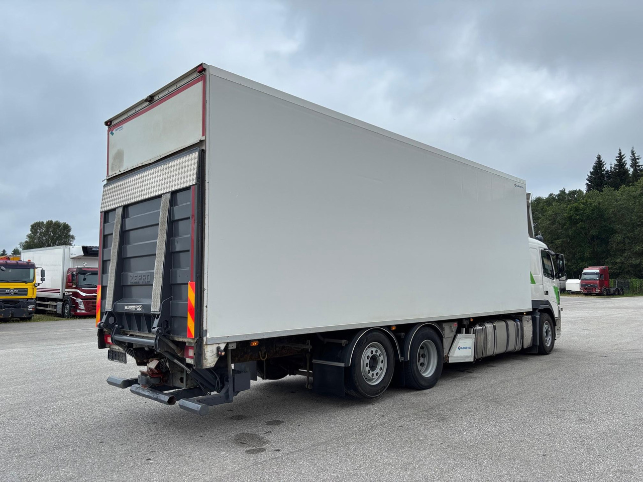 Kamioni VOLVO FM460: foto 8