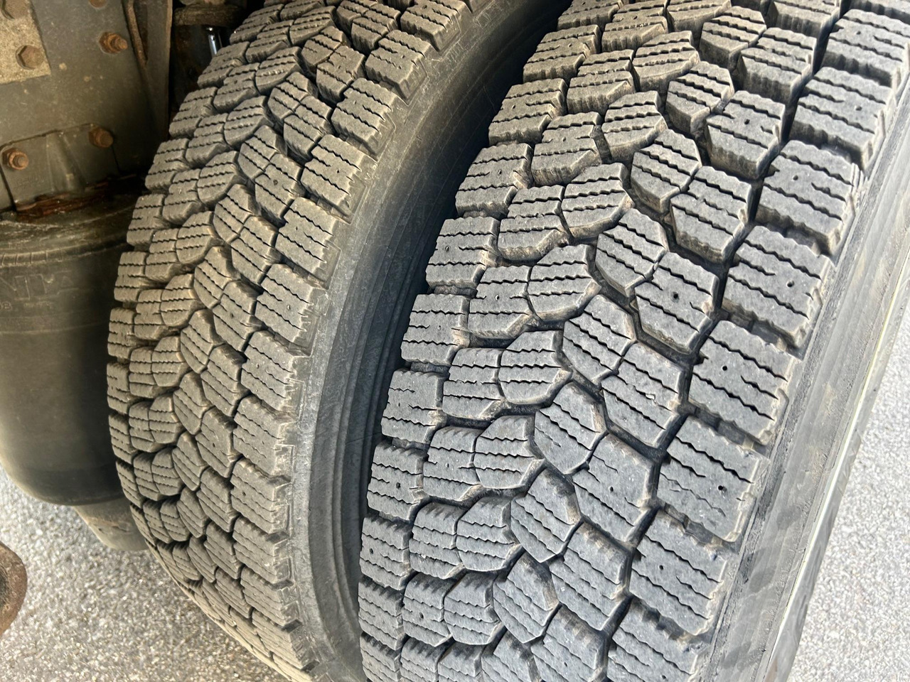 Kamion frigorifer SCANIA G490: foto 16 Kamion frigorifer SCANIA G490: foto 16