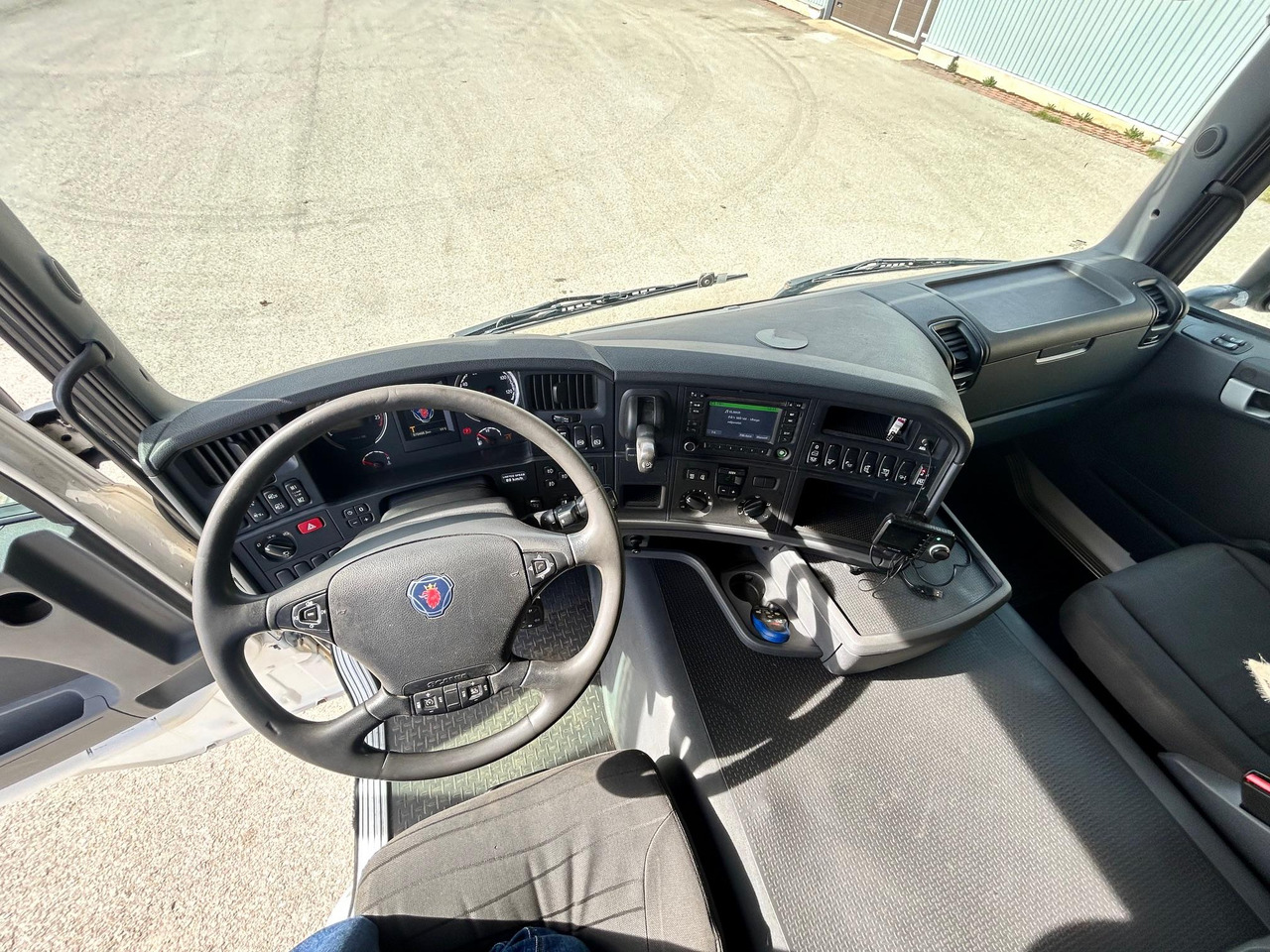 Kamion frigorifer SCANIA G490: foto 21 Kamion frigorifer SCANIA G490: foto 21