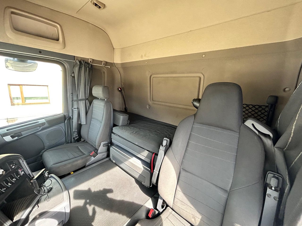 Kamion frigorifer SCANIA G490: foto 19 Kamion frigorifer SCANIA G490: foto 19