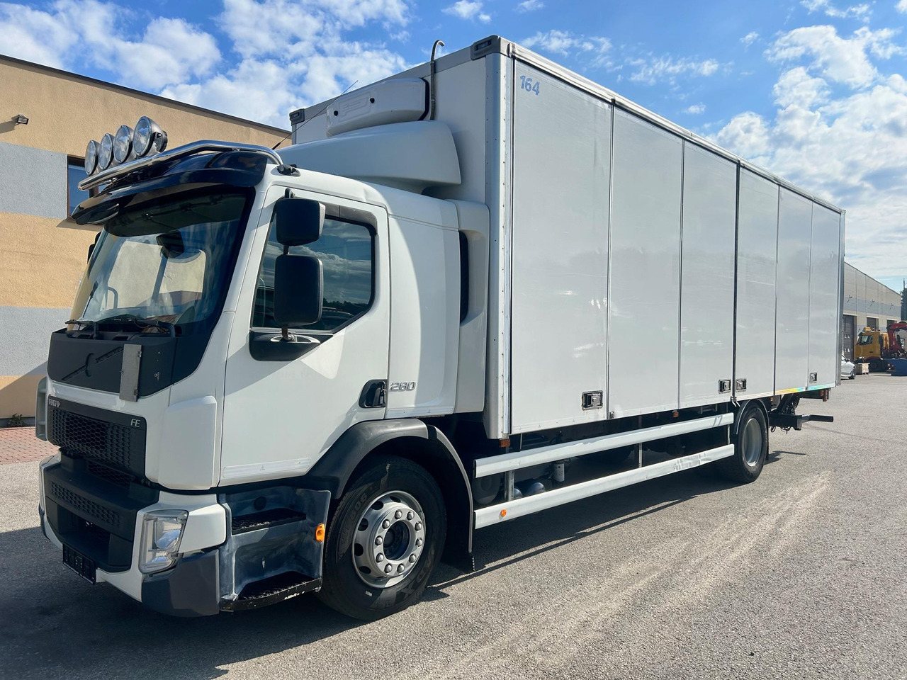 VOLVO FE280 - Kamion vagonetë: foto 2 VOLVO FE280 - Kamion vagonetë: foto 2