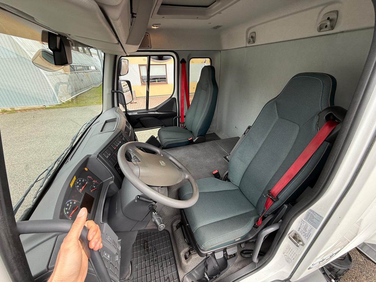 VOLVO FL250 - Kamion vagonetë: foto 5 VOLVO FL250 - Kamion vagonetë: foto 5