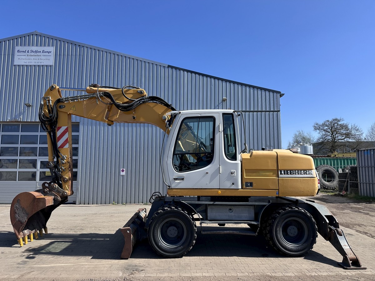 LIEBHERR A 314 All hydr. lines SW 33- 30 Km/h - Ekskavator me goma: foto 4 LIEBHERR A 314 All hydr. lines SW 33- 30 Km/h - Ekskavator me goma: foto 4