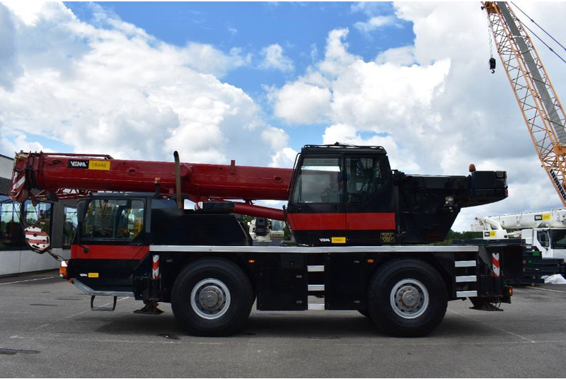 Liebherr LTM 1030-2 - Vinç për të gjitha terrenet: foto 1 Liebherr LTM 1030-2 - Vinç për të gjitha terrenet: foto 1