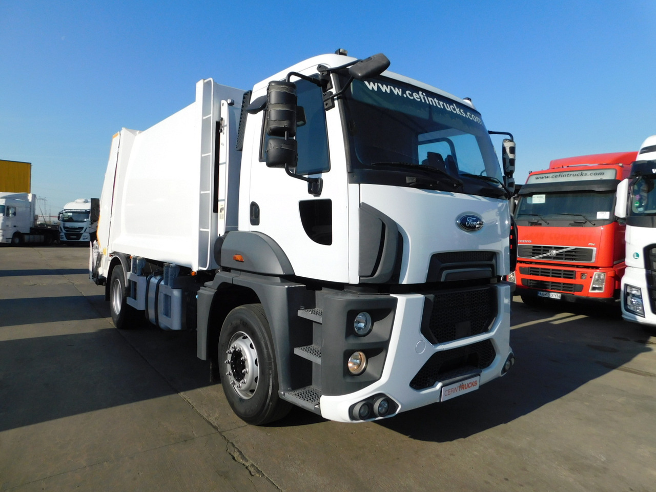 Ford 1833 4x2 dcab e6 9seso14409 - Kamion mbeturinash: foto 2 Ford 1833 4x2 dcab e6 9seso14409 - Kamion mbeturinash: foto 2