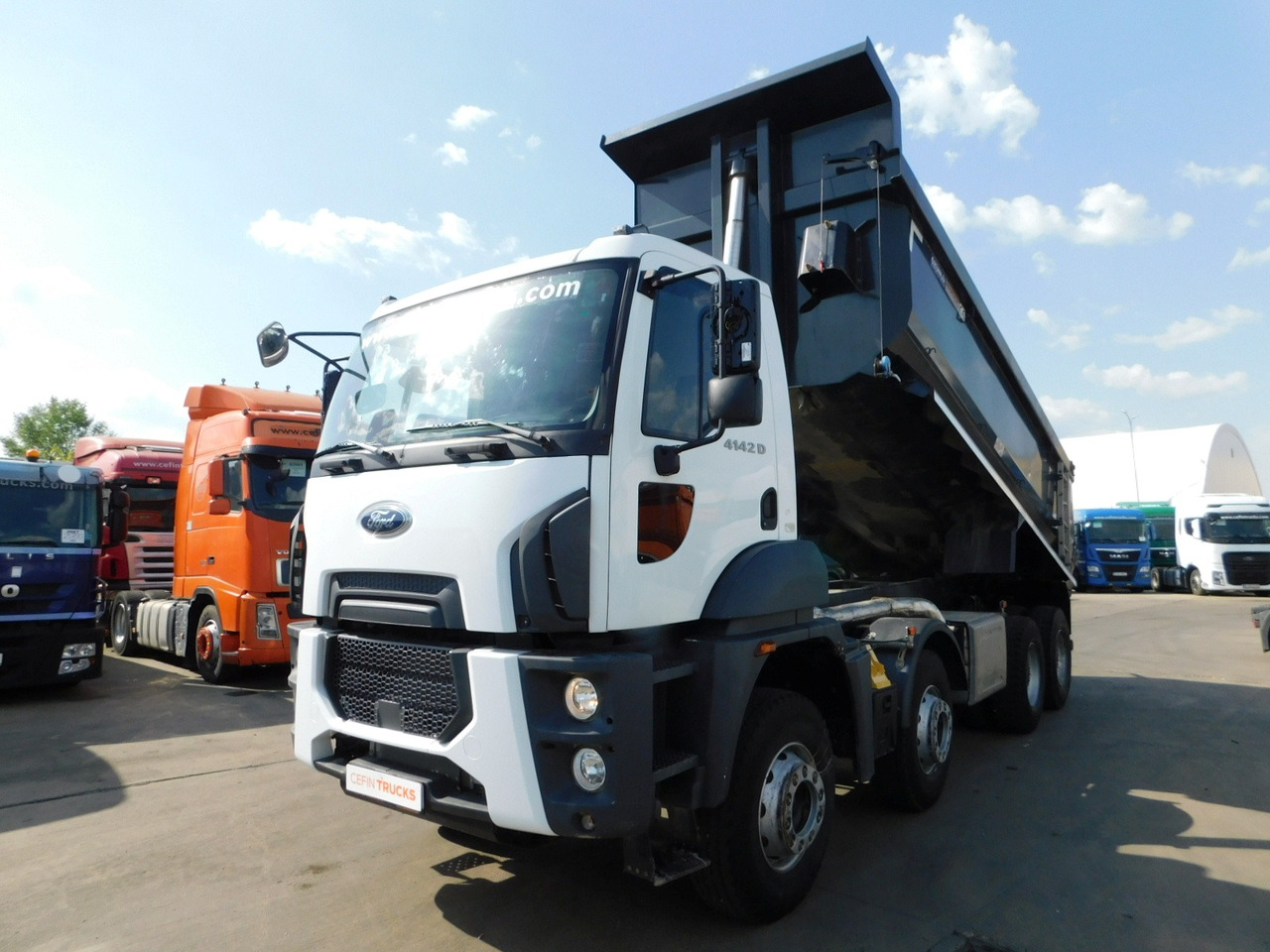 Ford 4142d 8x4 dcab e6 16s2230 - Kamion vetëshkarkues: foto 1 Ford 4142d 8x4 dcab e6 16s2230 - Kamion vetëshkarkues: foto 1
