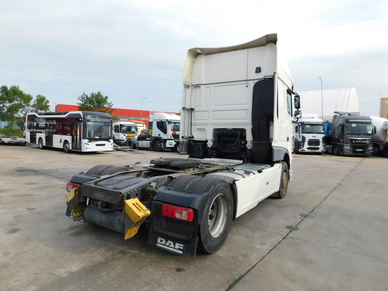 Daf Xf 460 ft - Gjysmë-kamion: foto 3 Daf Xf 460 ft - Gjysmë-kamion: foto 3