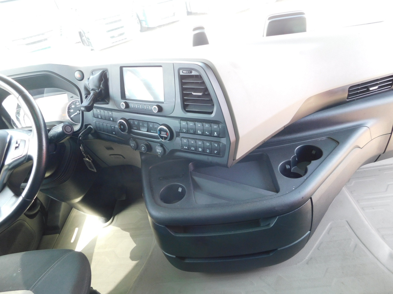 Gjysmë-kamion Ford F max chk1: foto 7