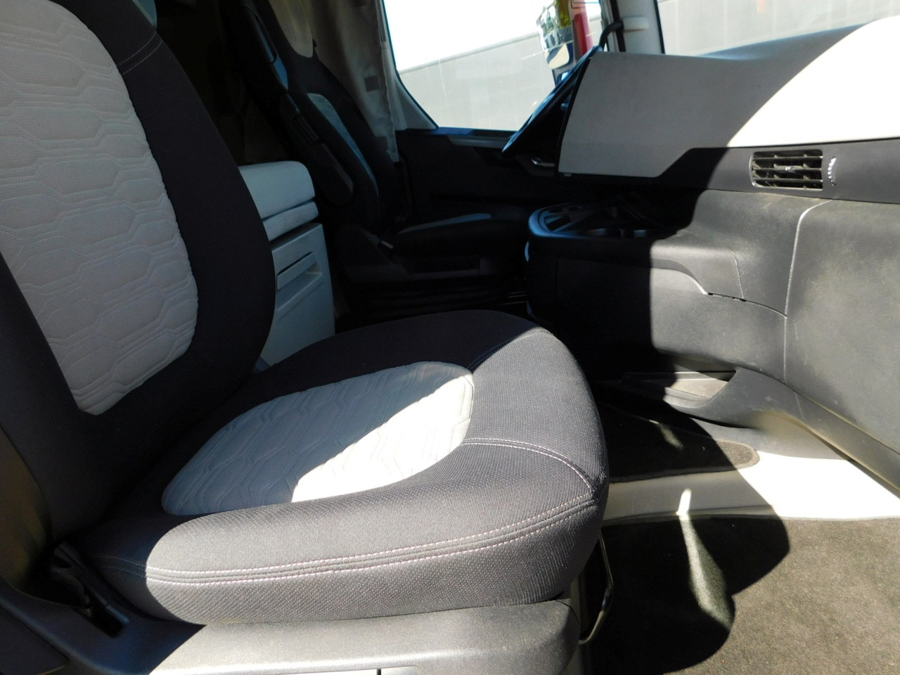 Ford F max ll 4x2 scab e6 12tx2620 - Gjysmë-kamion: foto 5 Ford F max ll 4x2 scab e6 12tx2620 - Gjysmë-kamion: foto 5