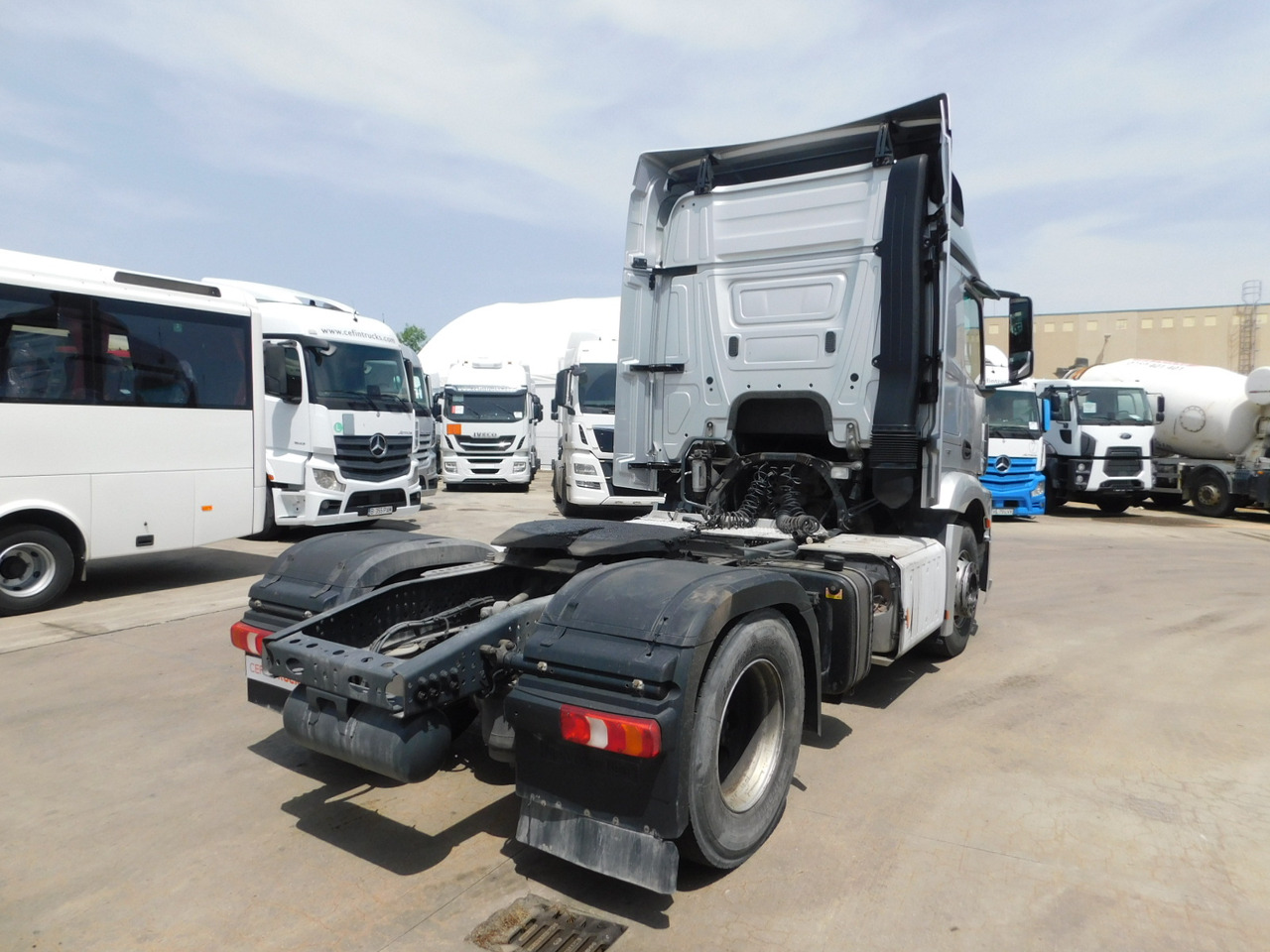 Mercedes Actros 1843 - Gjysmë-kamion: foto 3 Mercedes Actros 1843 - Gjysmë-kamion: foto 3