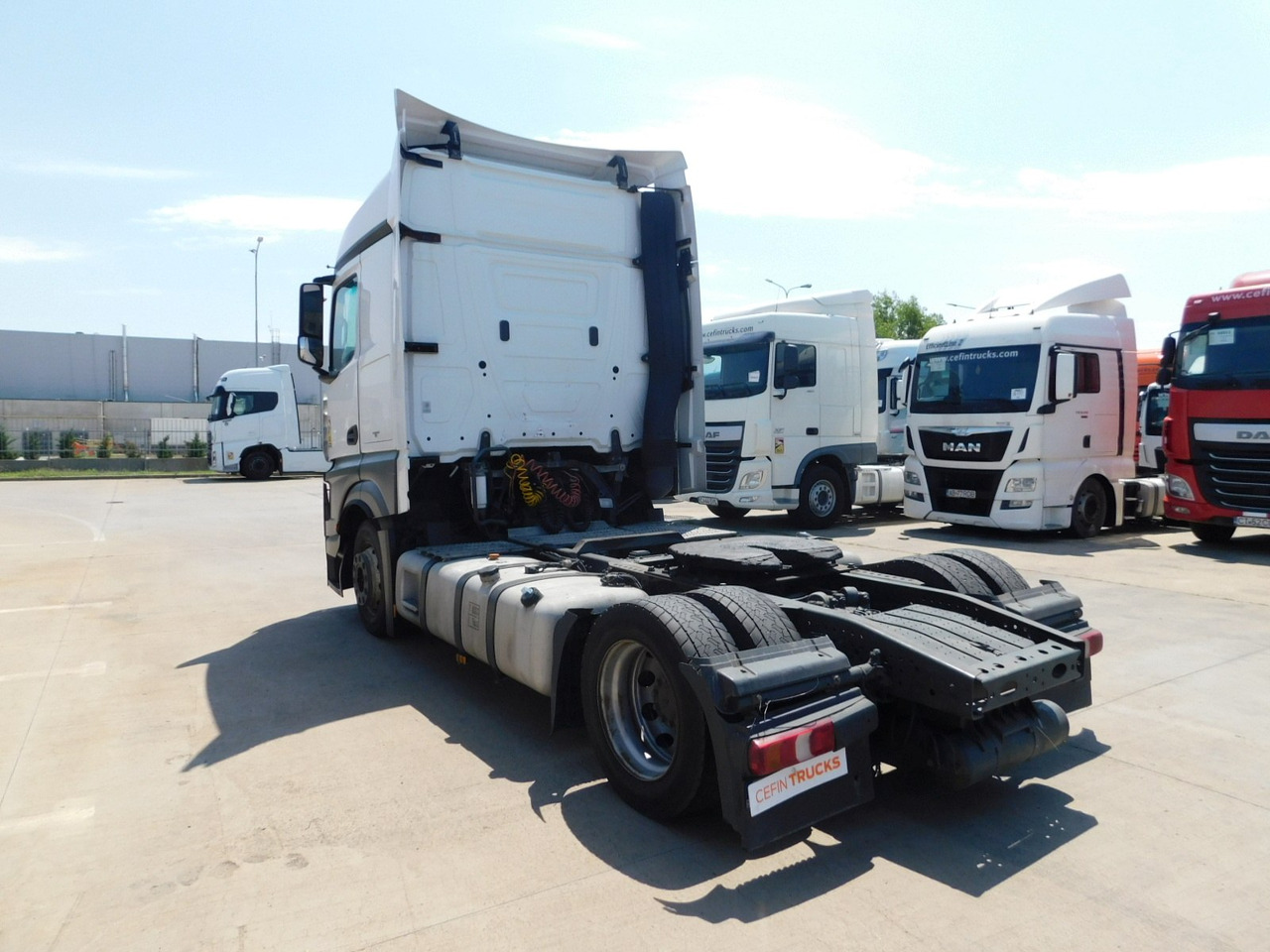 Mercedes Actros - Gjysmë-kamion: foto 4 Mercedes Actros - Gjysmë-kamion: foto 4
