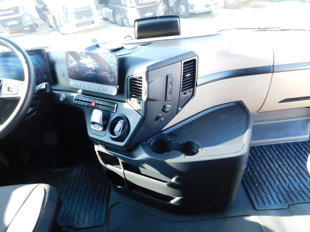 Gjysmë-kamion Mercedes Actros: foto 8 Gjysmë-kamion Mercedes Actros: foto 8