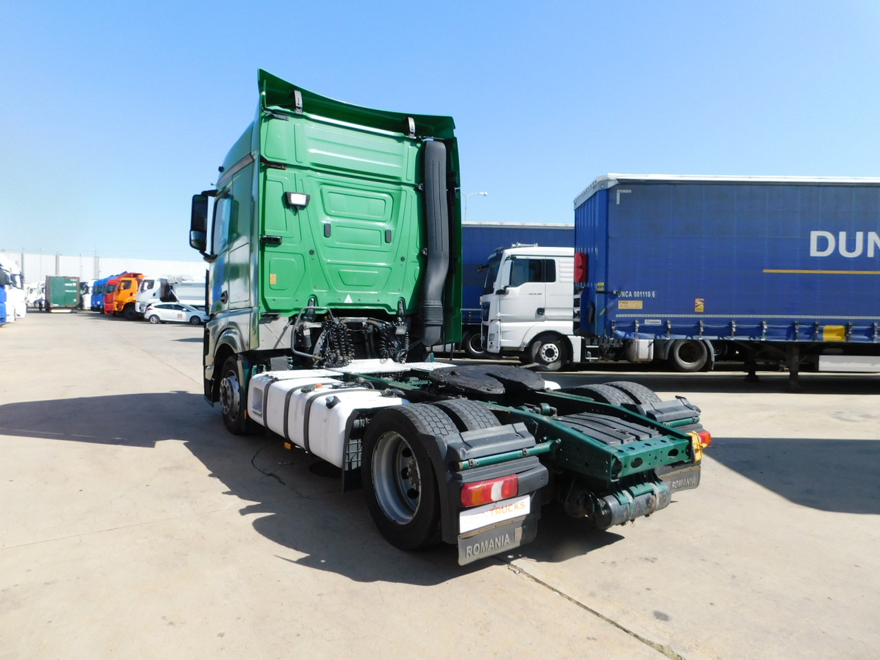 Mercedes Actros - Gjysmë-kamion: foto 4 Mercedes Actros - Gjysmë-kamion: foto 4