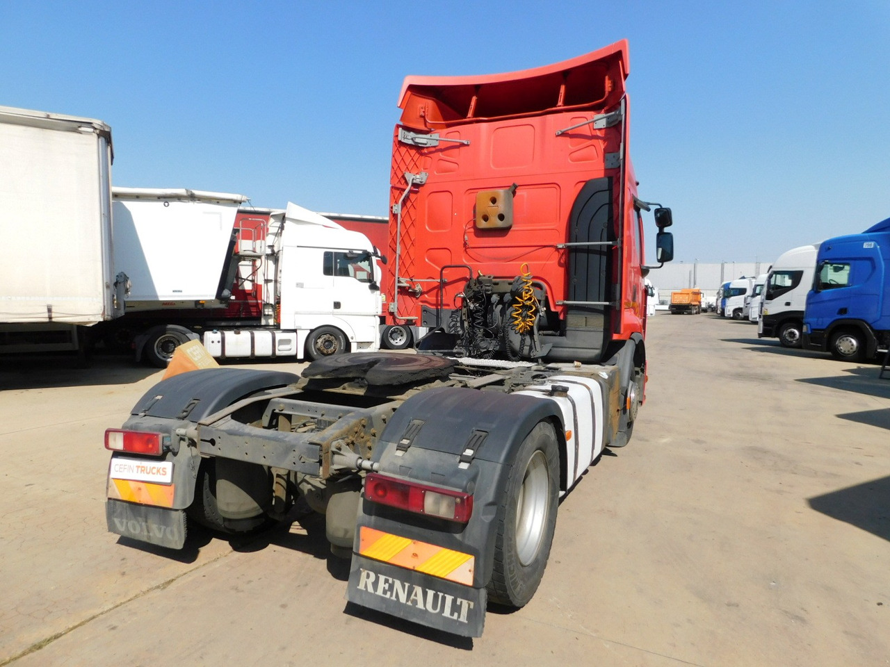 Renault Premium 410dxi - Gjysmë-kamion: foto 3 Renault Premium 410dxi - Gjysmë-kamion: foto 3
