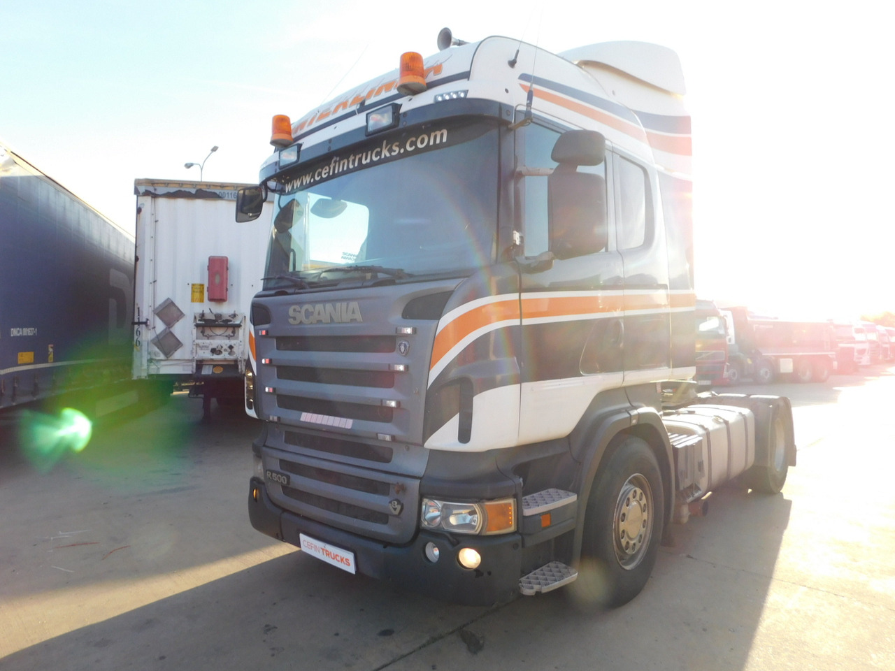 Scania R420 - Gjysmë-kamion: foto 1 Scania R420 - Gjysmë-kamion: foto 1