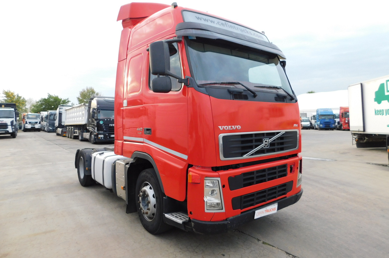 Volvo Fh440 - Gjysmë-kamion: foto 2 Volvo Fh440 - Gjysmë-kamion: foto 2