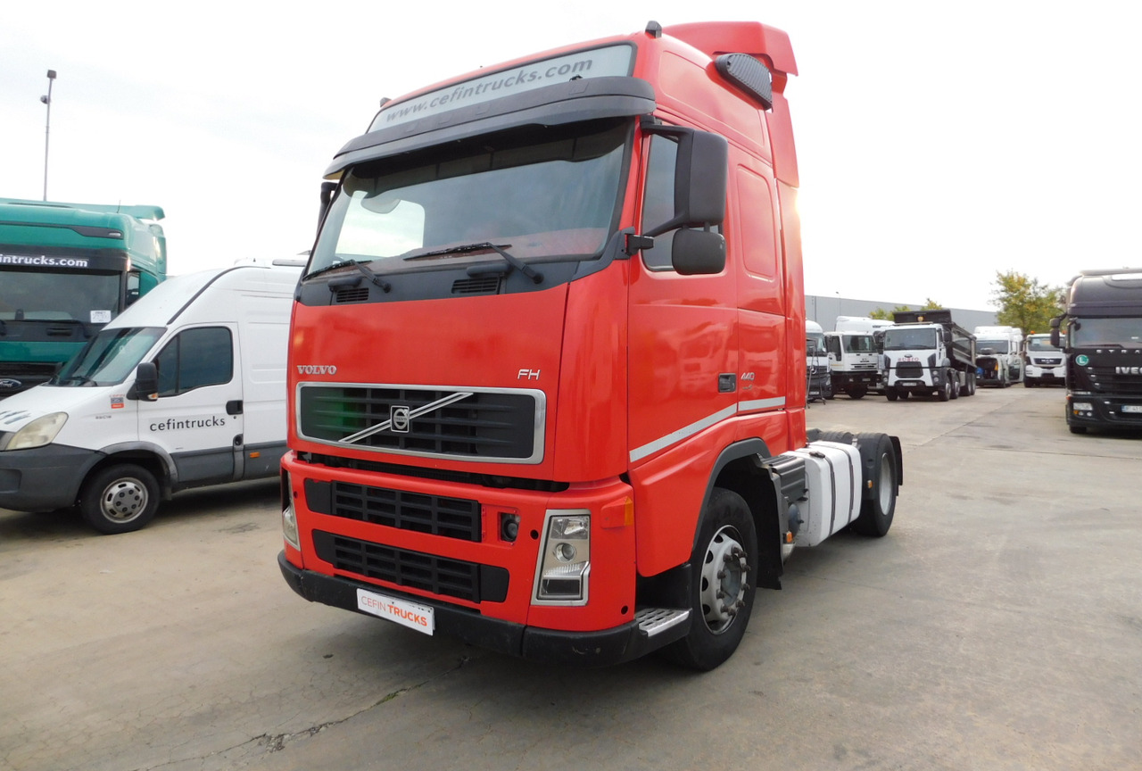 Volvo Fh440 - Gjysmë-kamion: foto 1 Volvo Fh440 - Gjysmë-kamion: foto 1