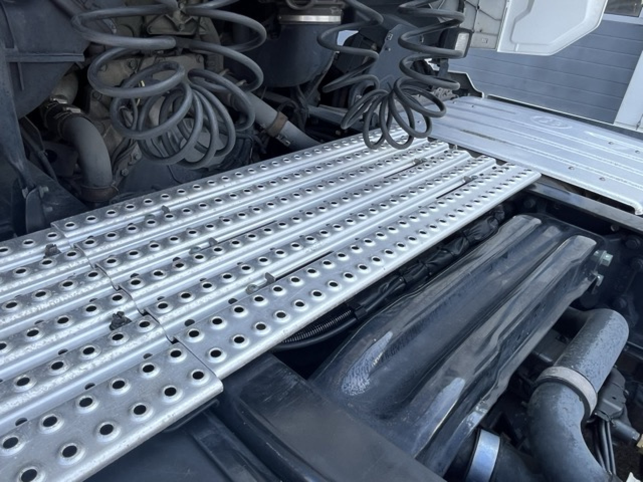 Gjysmë-kamion MAN TGX 18.510 4x2 BL SA Euro6 Retarder Klima ZV: foto 12 Gjysmë-kamion MAN TGX 18.510 4x2 BL SA Euro6 Retarder Klima ZV: foto 12