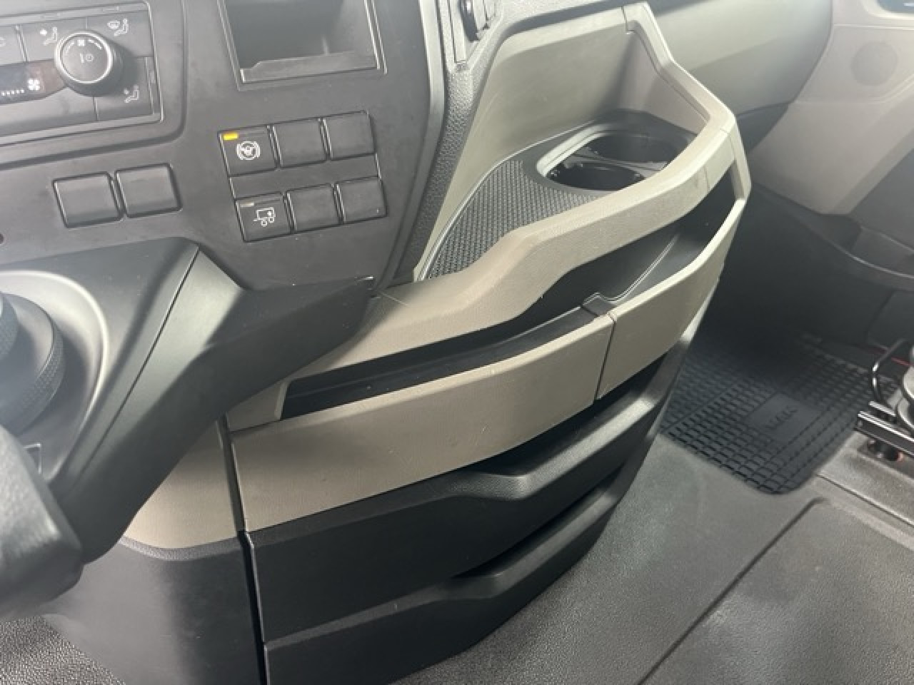 MAN TGX 18.510 4x2 LL SA Euro6 Retarder Klima ZV - Gjysmë-kamion: foto 3 MAN TGX 18.510 4x2 LL SA Euro6 Retarder Klima ZV - Gjysmë-kamion: foto 3