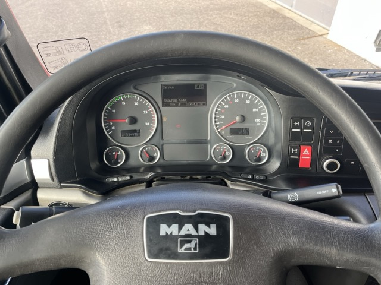 MAN TGS 33.440 6x4 BB mit Heckkran HIAB 166ES-4 Euro5 - Kamion vetëshkarkues, Kamion me vinç: foto 3 MAN TGS 33.440 6x4 BB mit Heckkran HIAB 166ES-4 Euro5 - Kamion vetëshkarkues, Kamion me vinç: foto 3