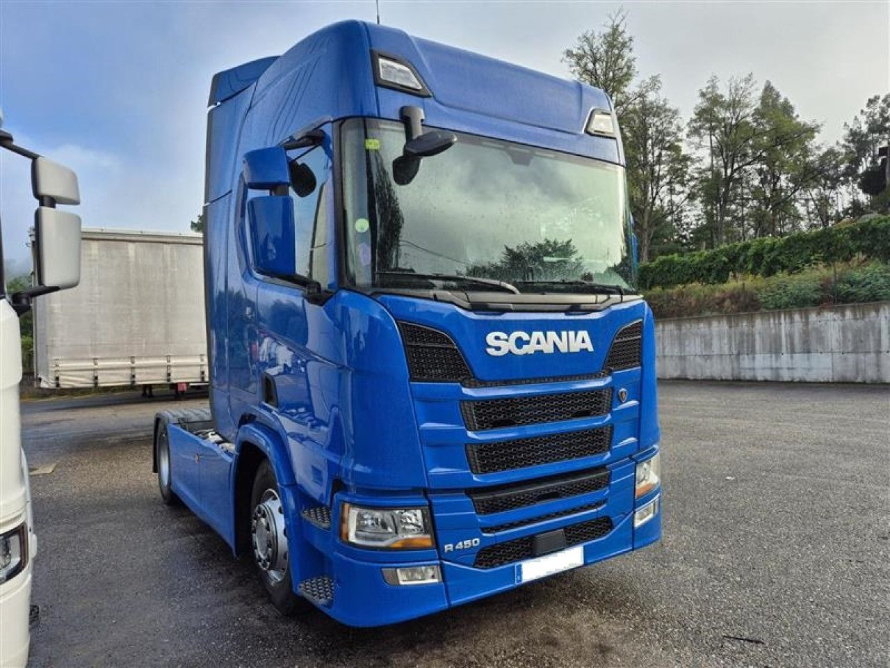 Scania R 450 - Gjysmë-kamion: foto 1 Scania R 450 - Gjysmë-kamion: foto 1