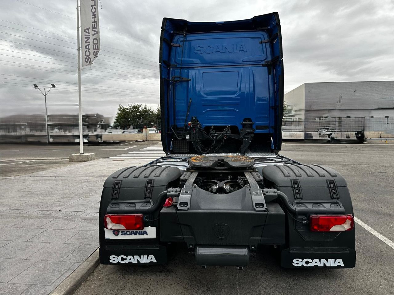 Scania R 450 - Gjysmë-kamion: foto 4 Scania R 450 - Gjysmë-kamion: foto 4
