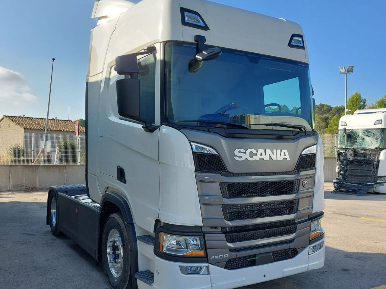 Scania R 460 - Gjysmë-kamion: foto 1 Scania R 460 - Gjysmë-kamion: foto 1