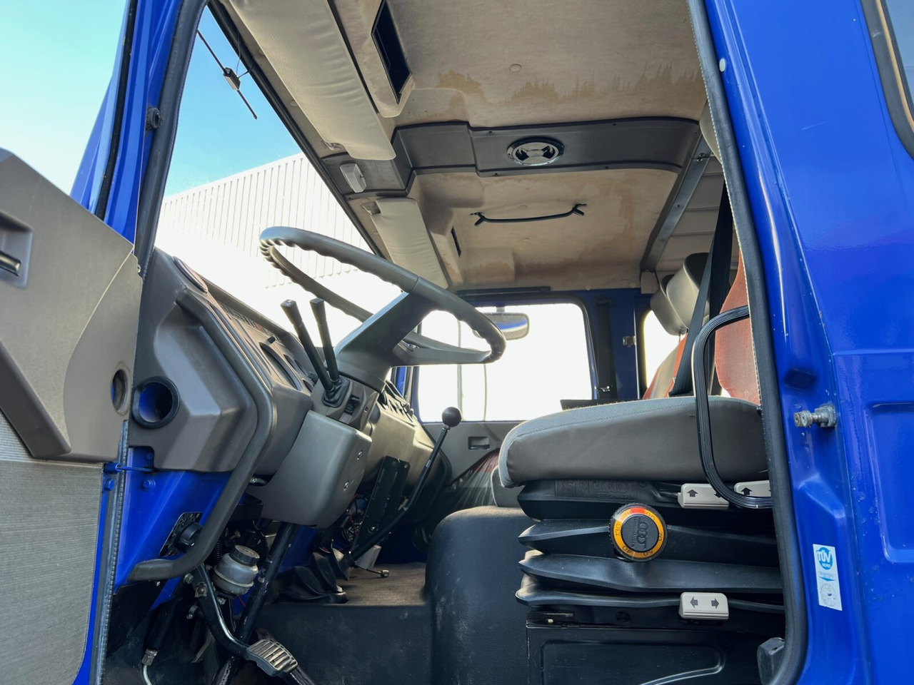 120-23 AW 4x4 Doka 120-23 AW 4x4 Doka, V8-Motor, Gerätewagen, Seilwinde - Kamion me karroceri të hapur: foto 5 120-23 AW 4x4 Doka 120-23 AW 4x4 Doka, V8-Motor, Gerätewagen, Seilwinde - Kamion me karroceri të hapur: foto 5