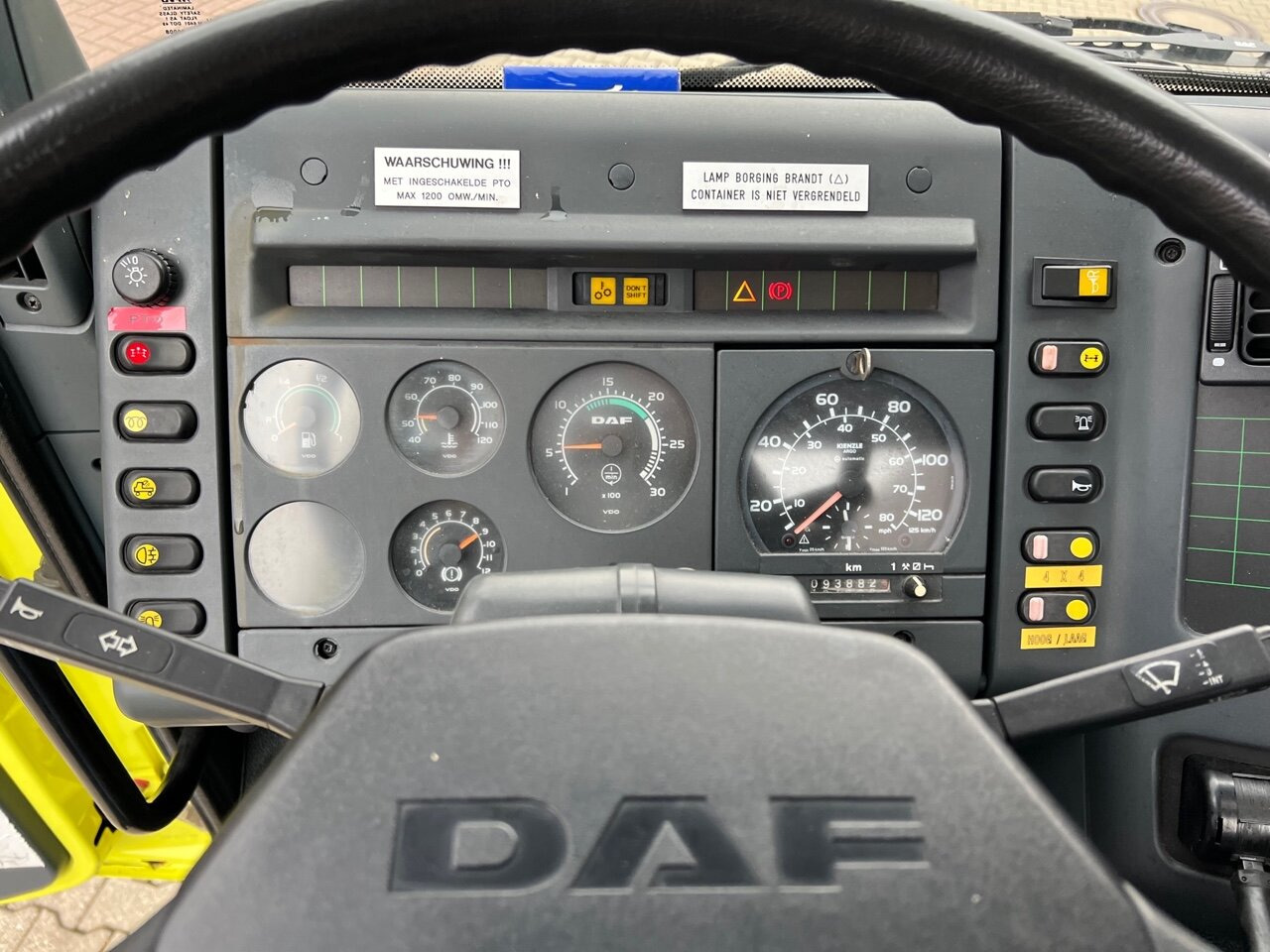 DAF 65.210 4x4 65.210 4x4 - Kamion vetëngarkues: foto 5 DAF 65.210 4x4 65.210 4x4 - Kamion vetëngarkues: foto 5