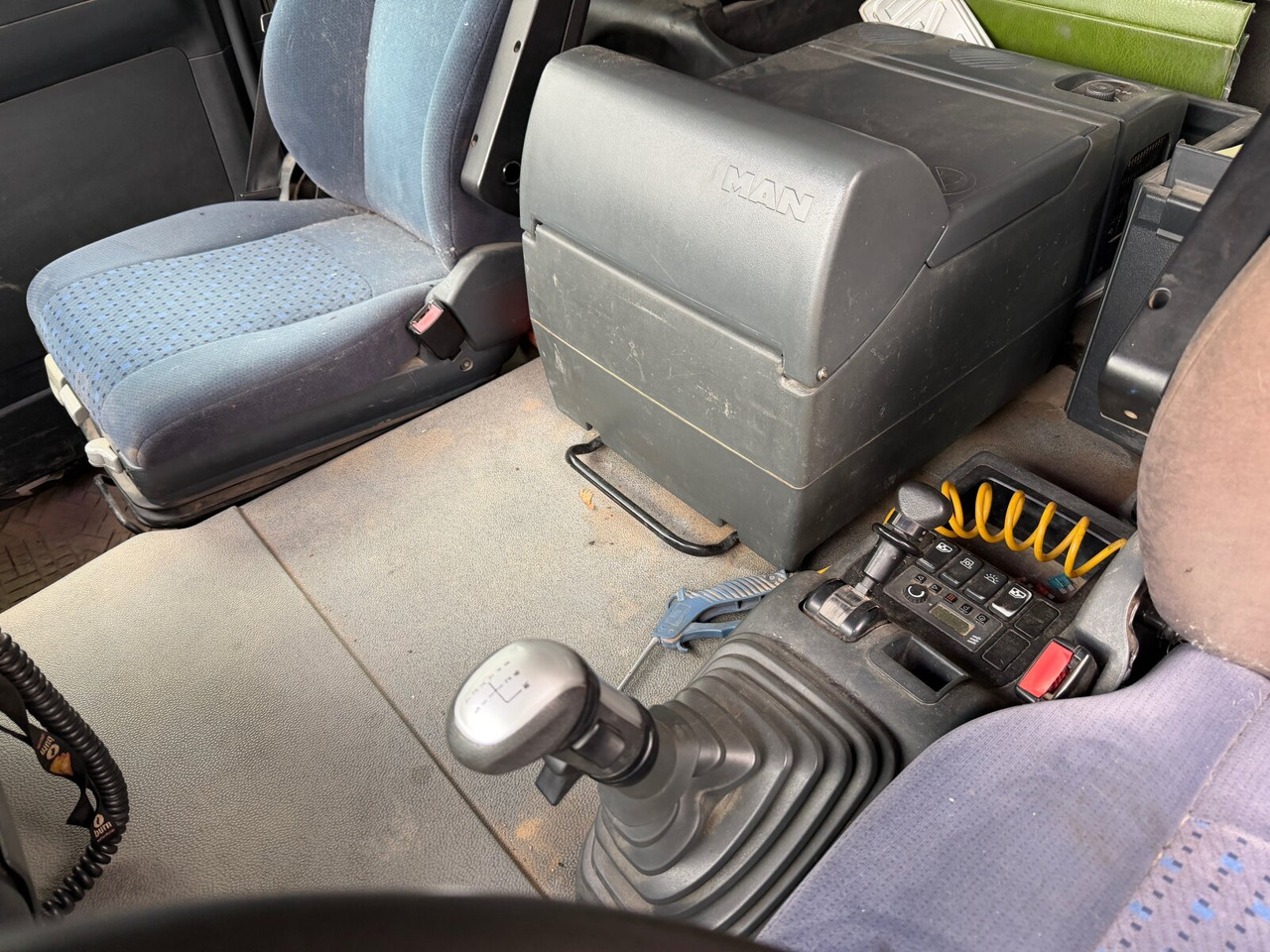 MAN TGA 18.440 4x4 BL TGA 18.440 4x4 BL, Hydraulik - Gjysmë-kamion: foto 5 MAN TGA 18.440 4x4 BL TGA 18.440 4x4 BL, Hydraulik - Gjysmë-kamion: foto 5