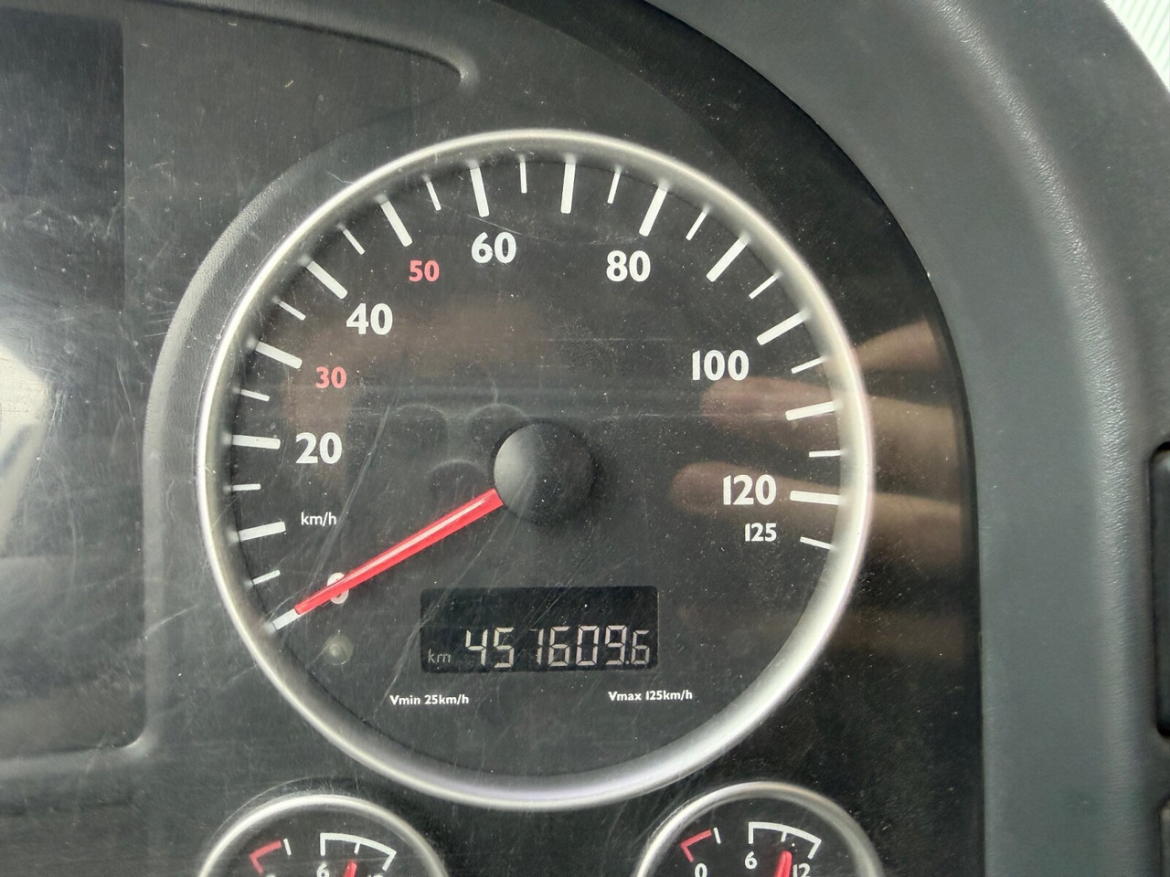 MAN TGA 18.440 4x4 BL TGA 18.440 4x4 BL, Hydraulik - Gjysmë-kamion: foto 3 MAN TGA 18.440 4x4 BL TGA 18.440 4x4 BL, Hydraulik - Gjysmë-kamion: foto 3