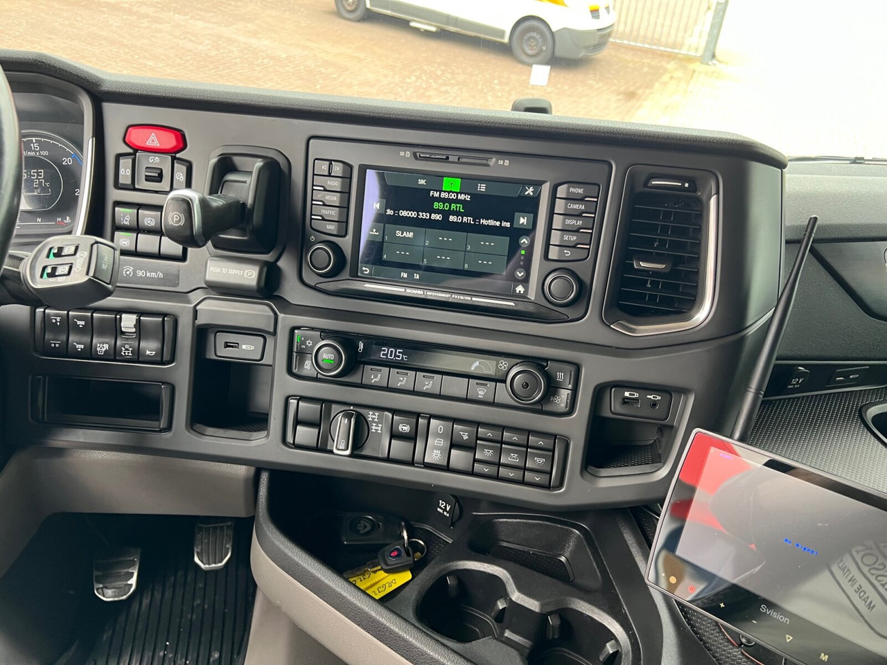 Scania R 580 6x4 R 580 6x4, V8-Motor, Kipphydraulik, Retarder, 66t - Gjysmë-kamion: foto 4 Scania R 580 6x4 R 580 6x4, V8-Motor, Kipphydraulik, Retarder, 66t - Gjysmë-kamion: foto 4