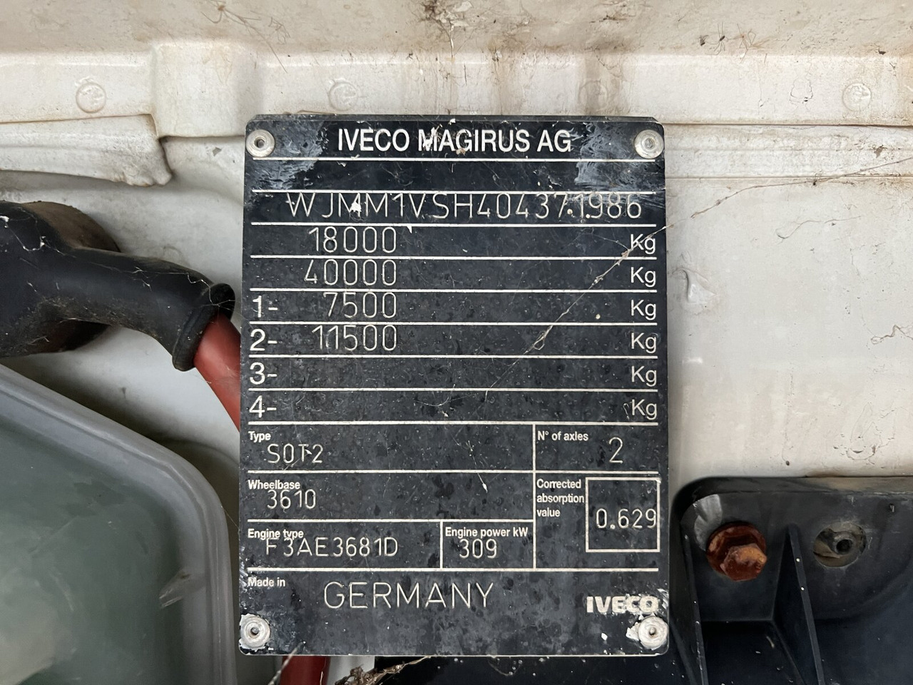 Stralis AD440S42T/P 4x2 Stralis AD440X42T/P 4x2, Ex- - Gjysmë-kamion: foto 4 Stralis AD440S42T/P 4x2 Stralis AD440X42T/P 4x2, Ex- - Gjysmë-kamion: foto 4