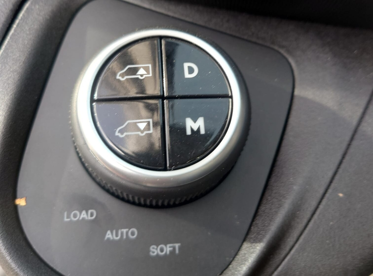 Iveco Daily 72C18H/P DK 4x2 Daily 72C18H/P DK 4x2, Nebenantrieb - Kamion kabinë-shasi: foto 4 Iveco Daily 72C18H/P DK 4x2 Daily 72C18H/P DK 4x2, Nebenantrieb - Kamion kabinë-shasi: foto 4