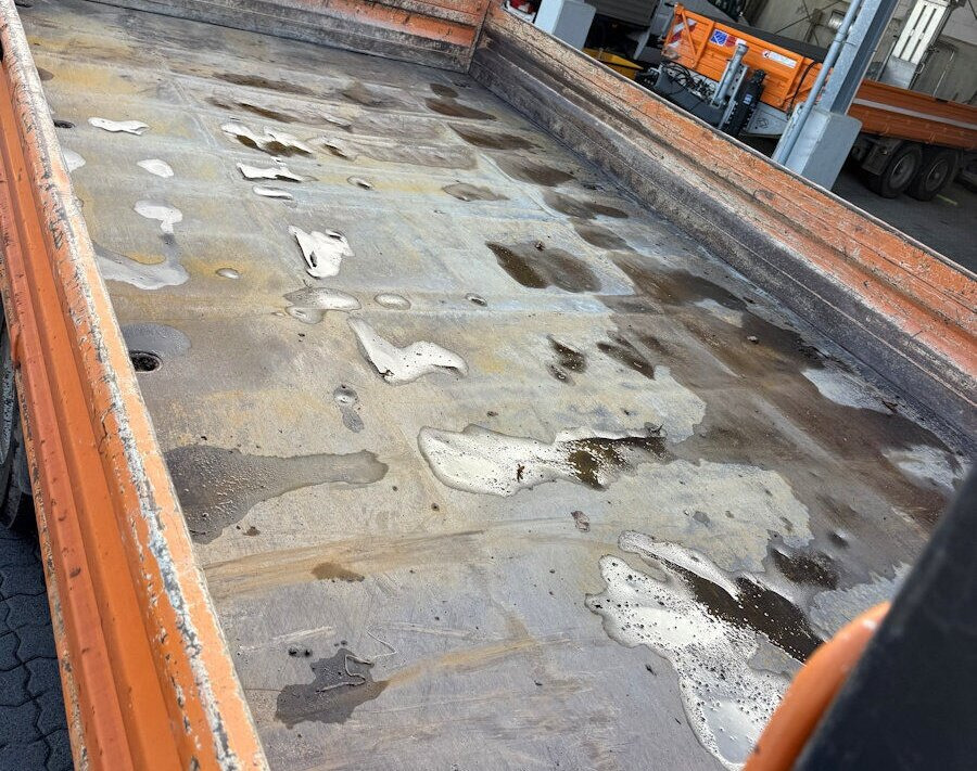 Iveco EuroCargo ML80E18K 4x2 EuroCargo ML80E18K 4x2 - Kamion vetëshkarkues: foto 4 Iveco EuroCargo ML80E18K 4x2 EuroCargo ML80E18K 4x2 - Kamion vetëshkarkues: foto 4