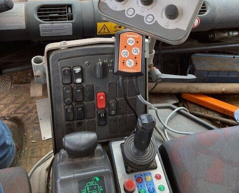 Kamioncine Unimog U300 405/10 4x4 U300 405/10 4x4, Kommunalhydraulik, Frontzapfwelle, Kipper: foto 6 Kamioncine Unimog U300 405/10 4x4 U300 405/10 4x4, Kommunalhydraulik, Frontzapfwelle, Kipper: foto 6