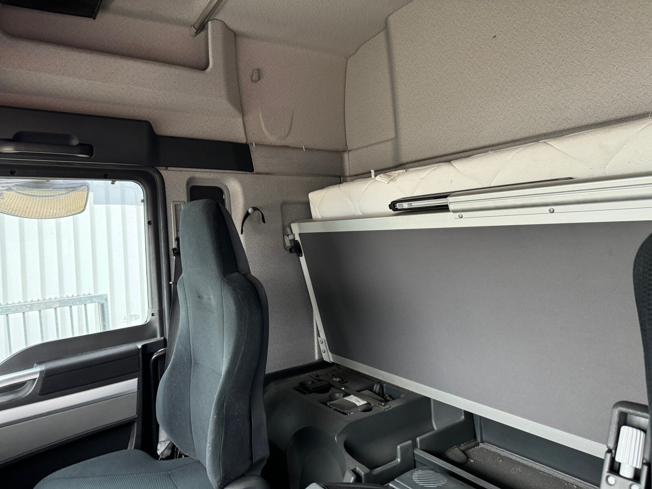 MAN TGX 18.360 4x2 LL TGX 18.360 4x2 LL, XLX-Fahrerhaus - Kamioni: foto 5 MAN TGX 18.360 4x2 LL TGX 18.360 4x2 LL, XLX-Fahrerhaus - Kamioni: foto 5