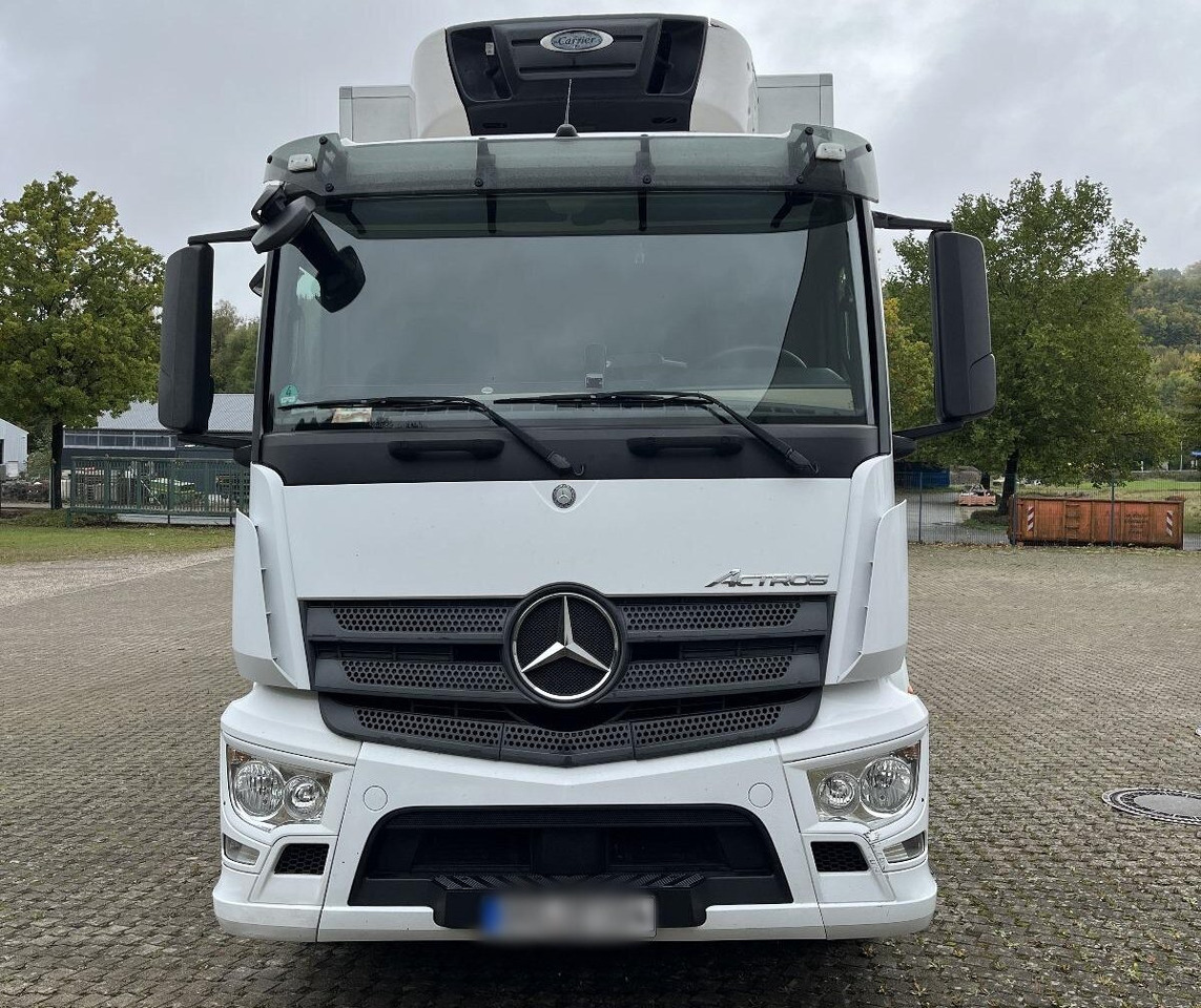 Mercedes-Benz Actros 1832 L 4x2 Actros 1832 L 4x2, Kühlkoffer, 2x Trennwand, Carrier, LBW BÄR - Kamioni: foto 3 Mercedes-Benz Actros 1832 L 4x2 Actros 1832 L 4x2, Kühlkoffer, 2x Trennwand, Carrier, LBW BÄR - Kamioni: foto 3