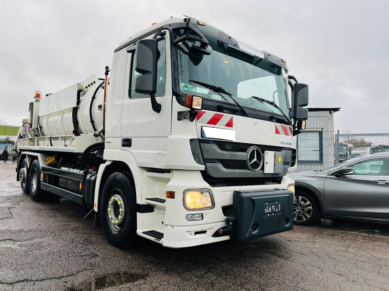 Mercedes-Benz Actros 2541 L 6x2 Actros 2541 L 6x2, Müller Saug-/Spülwagen ca. 12m³, Widi-Platte, Lenkachse - Kamioni: foto 1 Mercedes-Benz Actros 2541 L 6x2 Actros 2541 L 6x2, Müller Saug-/Spülwagen ca. 12m³, Widi-Platte, Lenkachse - Kamioni: foto 1