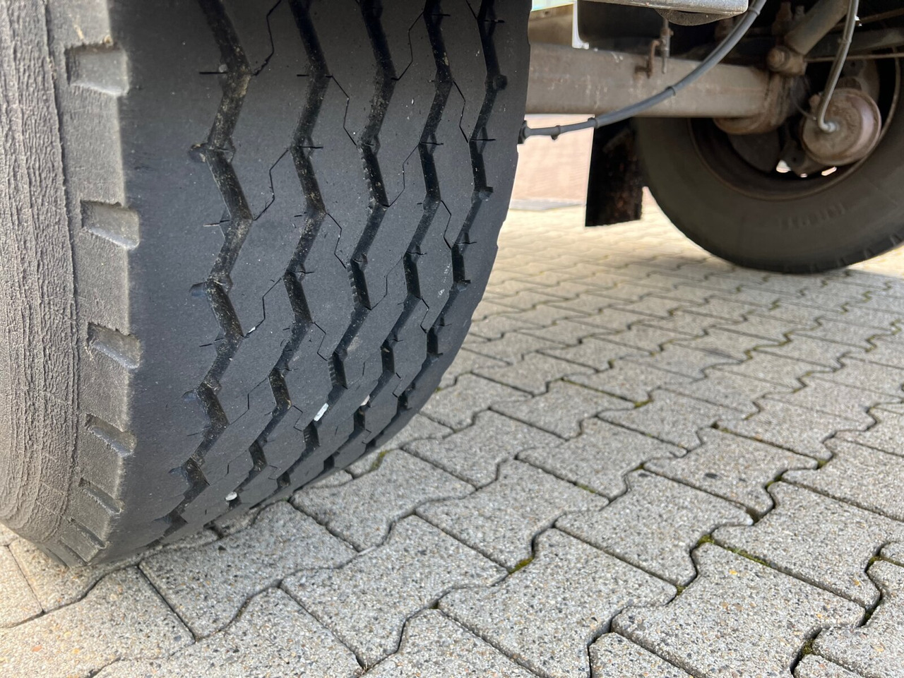 Krone AZP 18 AZP 18 - Rimorkio e hapur/ Platformë: foto 5 Krone AZP 18 AZP 18 - Rimorkio e hapur/ Platformë: foto 5